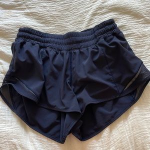 Lululemon hotty hot shorts! Size 4!!